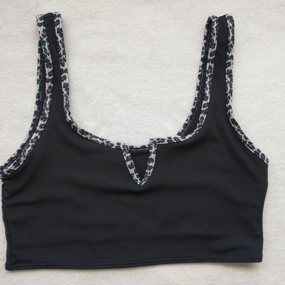 Trendy Black Crop Top with Patterned Trim